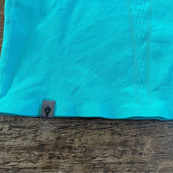 Ivivva girls racerback athletic top 8 - Picture 3 of 5